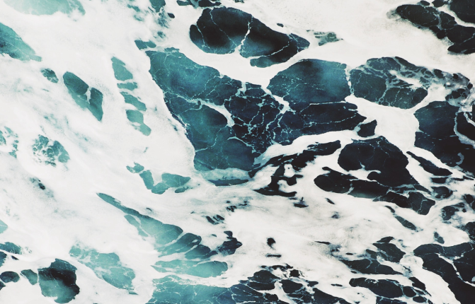 alexandra-diaconu-VuBzplNNi0k-unsplash